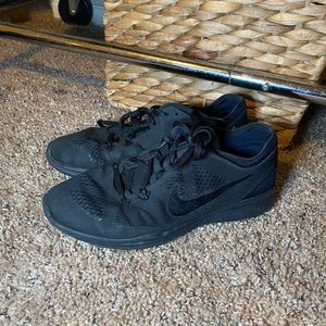 Women’s Nike’s size 8